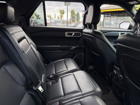 Used 2020 Ford Explorer XLT w/ Equipment Group 202A image 19
