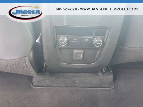 Used 2020 Buick Enclave Essence FWD image 20