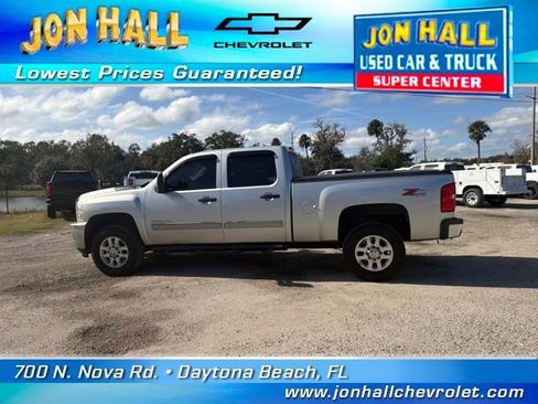 Used 2013 Chevrolet Silverado 3500 LT w/ Interior Plus Package image 5