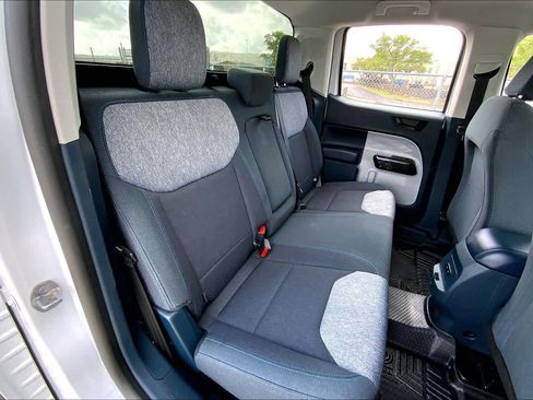 Used 2025 Ford Maverick XLT image 19