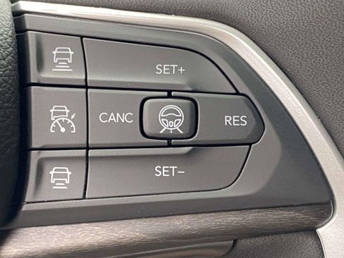 New 2026 Jeep Grand Cherokee Limited w/ Limited Altitude Package RWD image 53