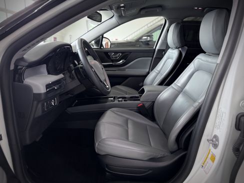 Used 2022 Lincoln Corsair FWD image 14