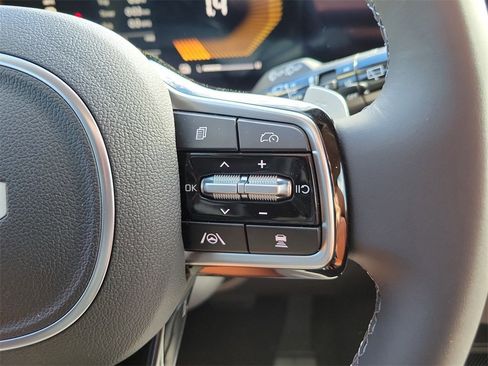 New 2026 Kia Carnival EX image 28