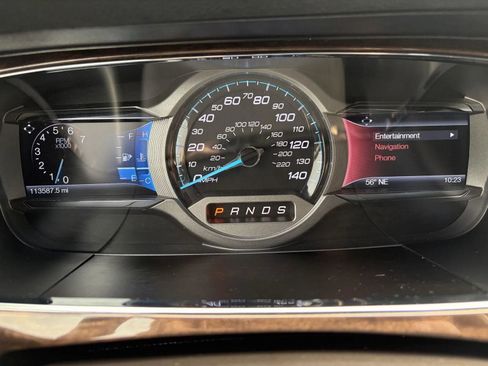Used 2014 Ford Taurus Limited FWD image 19