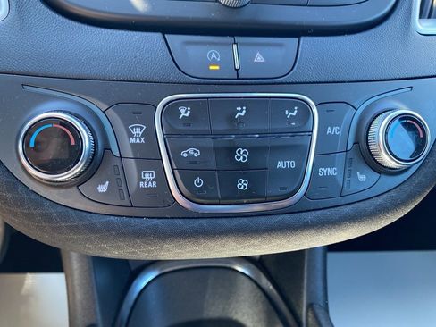 Used 2024 Chevrolet Malibu LT FWD image 32