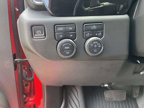 Used 2023 Chevrolet Silverado 1500 LT Trail Boss w/ LPO, Dark Essentials Package AWD/4WD image 19