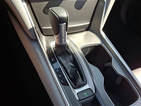 Used 2020 Honda Accord EX image 14