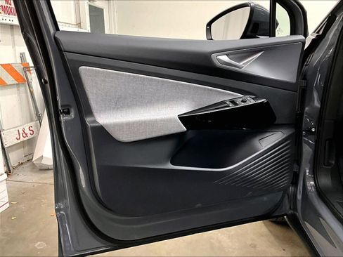 New 2026 Volkswagen ID.4 Pro image 23