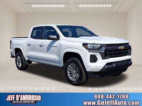 Used 2024 Chevrolet Colorado LT w/ LT Convenience Package II AWD/4WD image 1