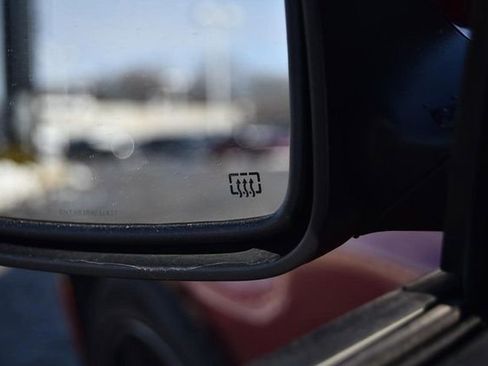 Used 2023 Chrysler 300 S image 10