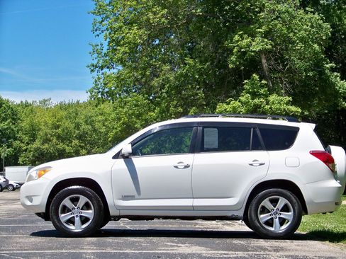 Used 2008 Toyota RAV4 Limited AWD/4WD image 12