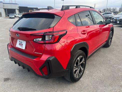 Certified 2025 Subaru Crosstrek 2.0i Premium image 7
