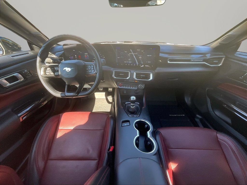 Used 2025 Ford Mustang GT Premium RWD image 9