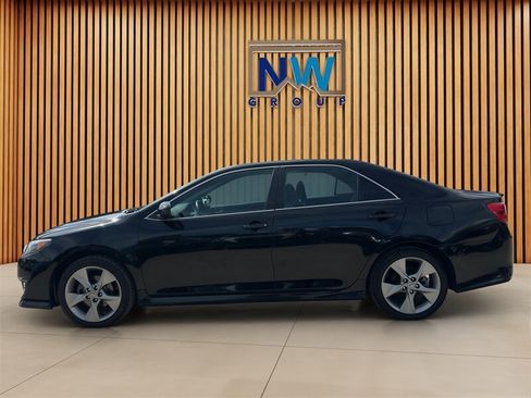 Used 2012 Toyota Camry SE FWD image 20