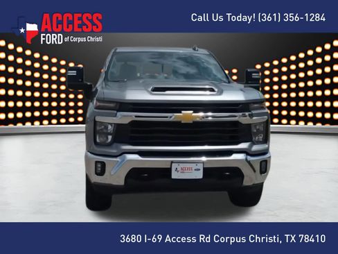 Used 2025 Chevrolet Silverado 2500 LT AWD/4WD image 3