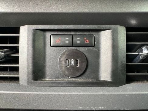 Certified 2024 Ford F250 Lariat w/ Black Appearance Package image 31