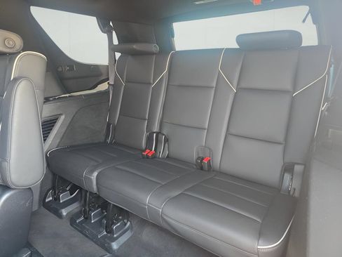 Used 2023 Cadillac Escalade Premium Luxury AWD/4WD image 14