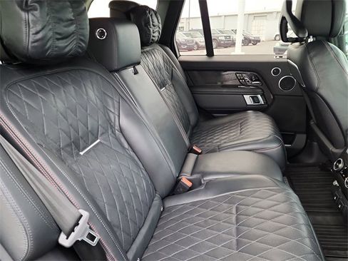Used 2021 Land Rover Range Rover SV Autobiography Dynamic image 21