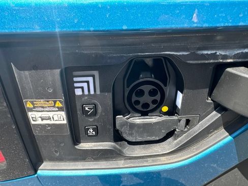 Used 2024 Kia EV9 Wind AWD/4WD image 35