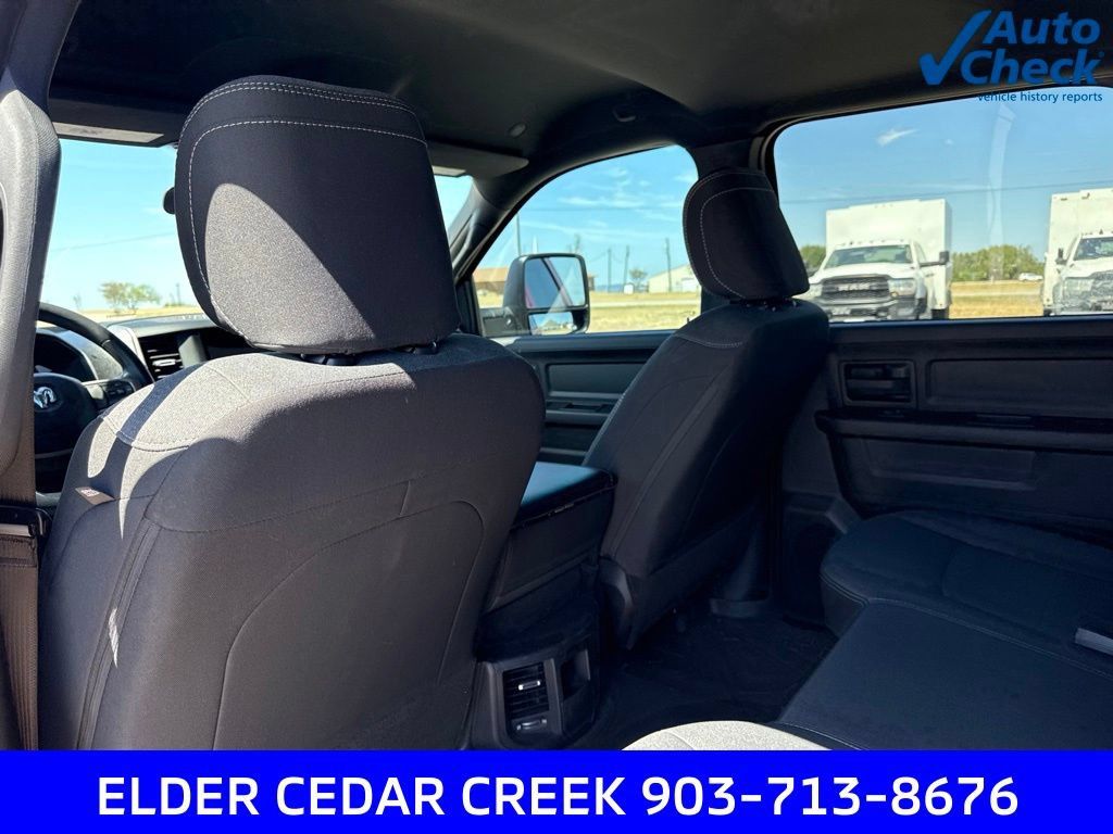Used 2024 RAM 2500 Tradesman w/ Chrome Appearance Group AWD/4WD image 17