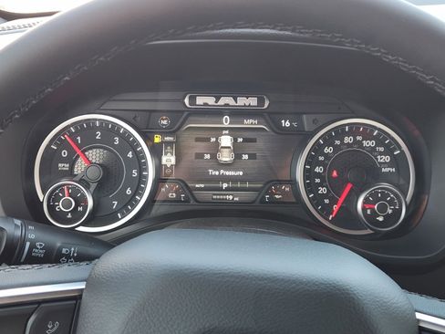 New 2026 RAM 1500 4x4 Crew Cab image 14