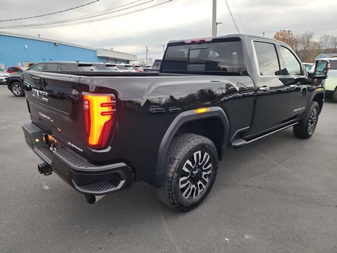 Certified 2024 GMC Sierra 2500 Denali Ultimate image 8