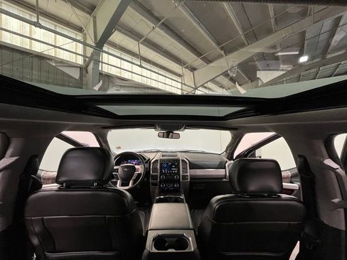 Used 2017 Ford F350 Lariat w/ Lariat Ultimate Package AWD/4WD image 23