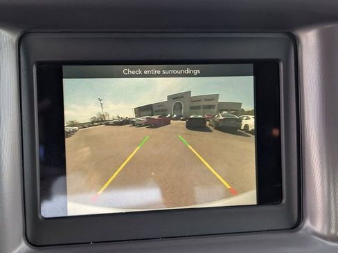 Used 2022 Dodge Charger SXT image 19