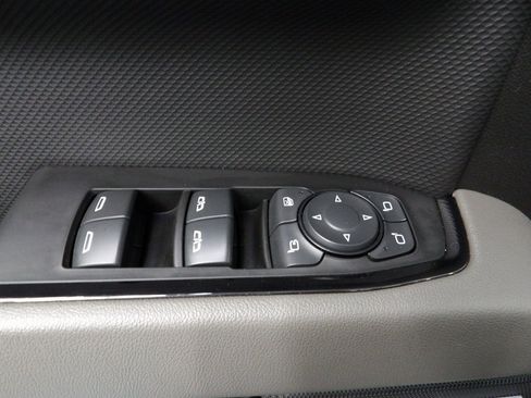 Used 2024 Chevrolet Silverado 1500 ZR2 w/ Technology Package image 41