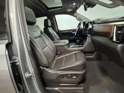 Used 2023 GMC Sierra 1500 Denali w/ Denali Reserve Package image 13