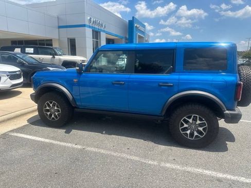 Used 2025 Ford Bronco Badlands AWD/4WD image 4