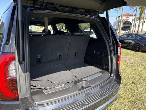 Used 2025 GMC Yukon Denali image 12