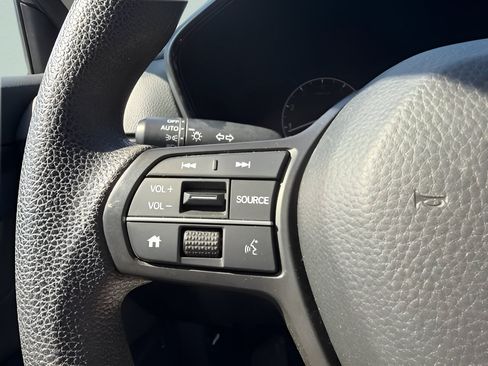 Used 2024 Honda CR-V EX image 17