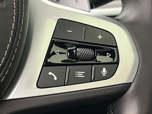 Certified 2023 BMW X7 xDrive40i w/ M Sport Package image 19