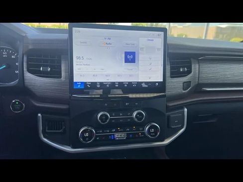 Used 2024 Ford Expedition Max Limited AWD/4WD image 30
