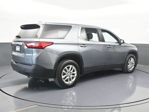 Used 2021 Chevrolet Traverse LS image 6