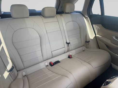 Used 2022 Mercedes-Benz GLC 300 image 18