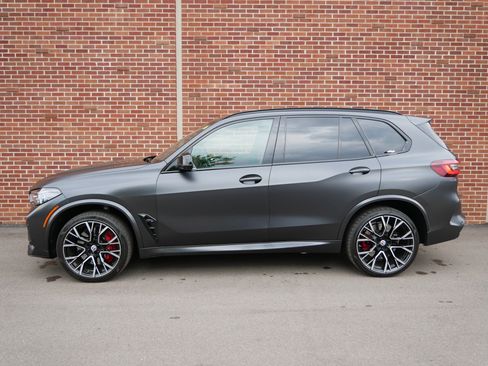 Used 2023 BMW X5 M w/ Competition Package AWD/4WD image 2