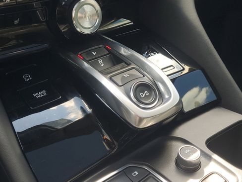 Used 2023 Acura MDX FWD w/ Technology Package image 30