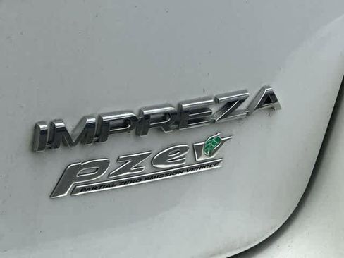Used 2017 Subaru Impreza 2.0i Premium AWD/4WD image 18