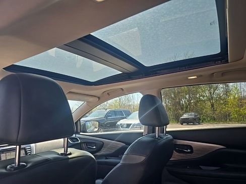 Used 2017 Nissan Murano Platinum AWD/4WD image 10