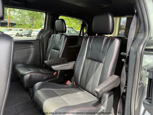 Used 2015 Dodge Grand Caravan R/T FWD image 15