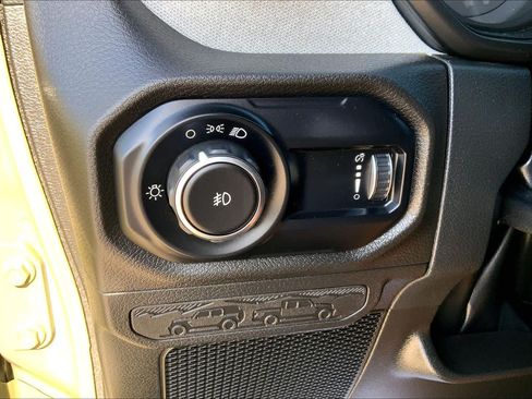 Used 2026 Jeep Wrangler Sport AWD/4WD image 29