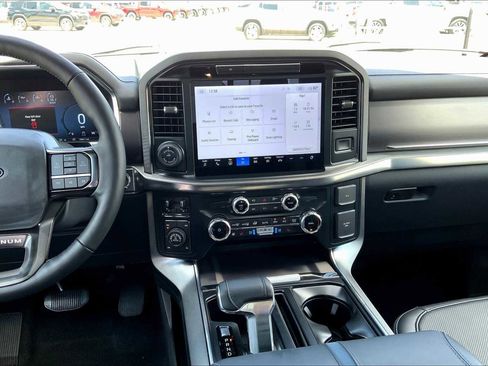 Used 2025 Ford F150 Platinum image 11