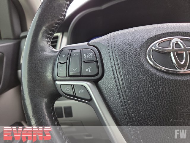 Used 2015 Toyota Highlander XLE AWD/4WD image 13