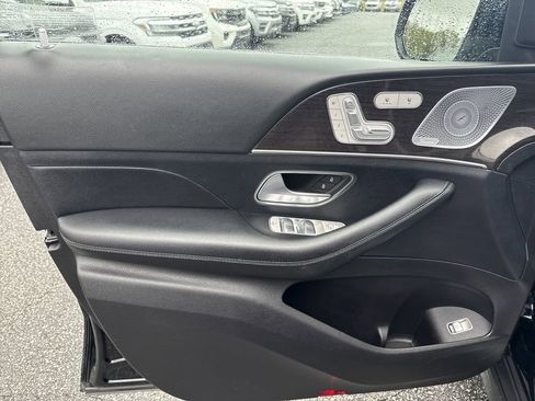 Used 2020 Mercedes-Benz GLS 450 4MATIC image 10