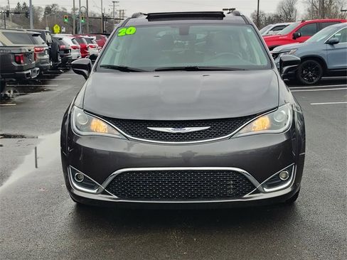 Used 2020 Chrysler Pacifica Touring-L Plus w/ Tire & Wheel Group image 38