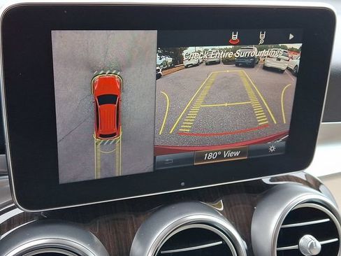 Used 2019 Mercedes-Benz GLC 300 4MATIC image 19