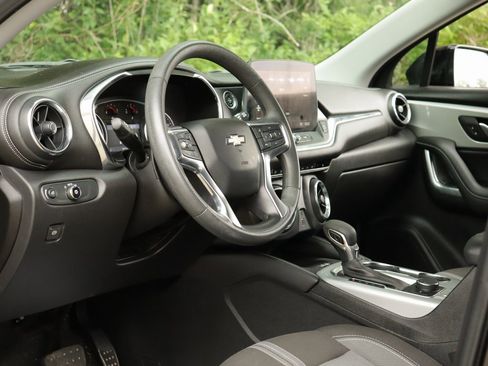 Used 2023 Chevrolet Blazer LT w/ Convenience Package image 9