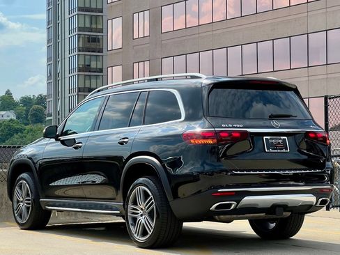 Certified 2026 Mercedes-Benz GLS 450 4MATIC image 6